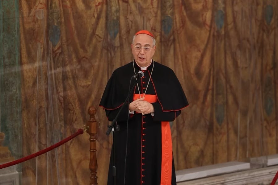 Dominique Mamberti, el cardenal que anunciará al mundo: “Habemus Papam”