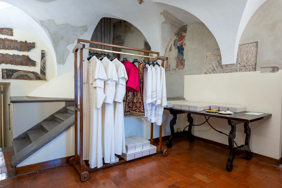 Así luce la Sala de las Lágrimas: el lugar donde se reviste el nuevo papa