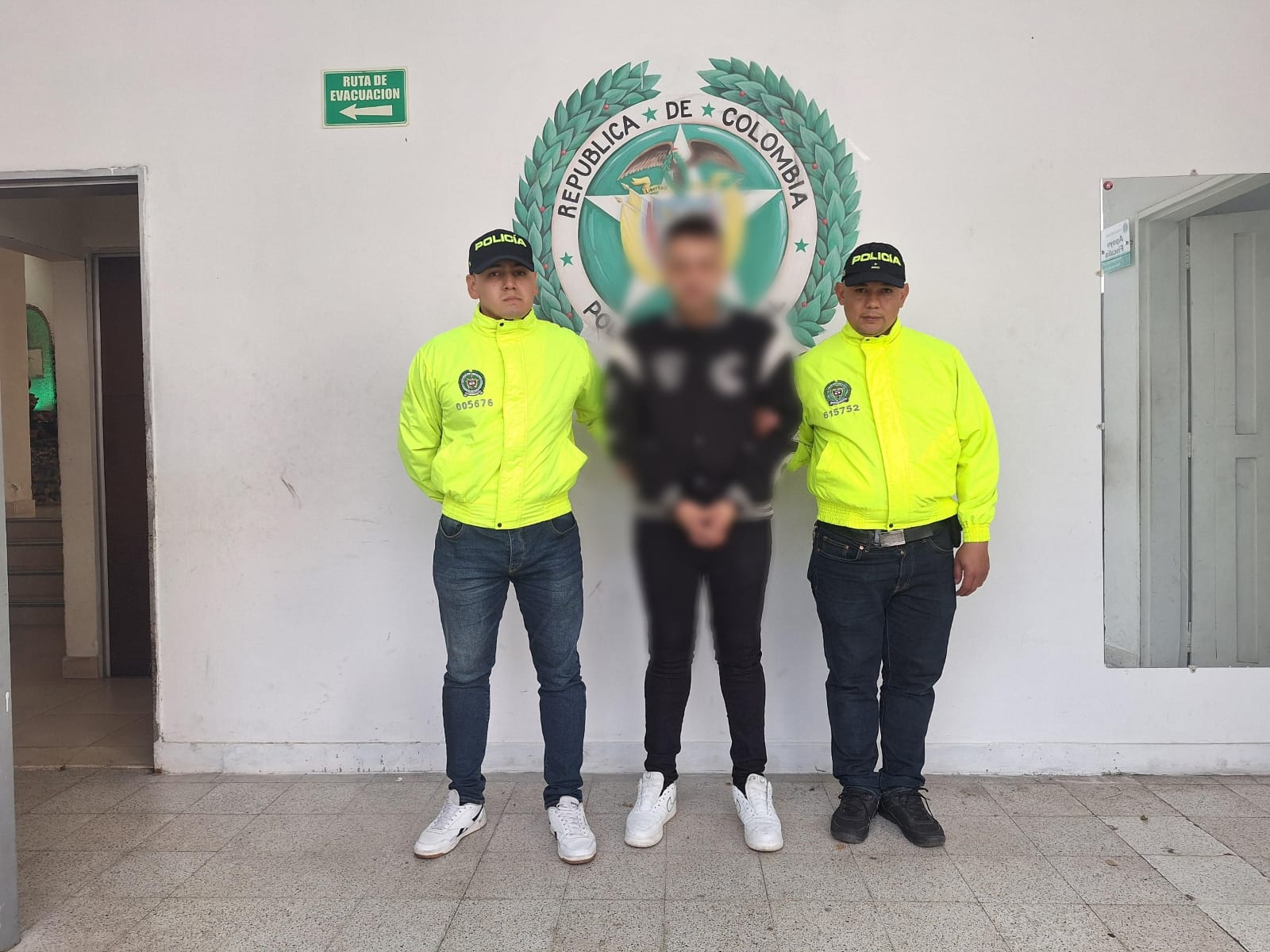 Capturan en Medellín a productor musical señalado de acoso sexual