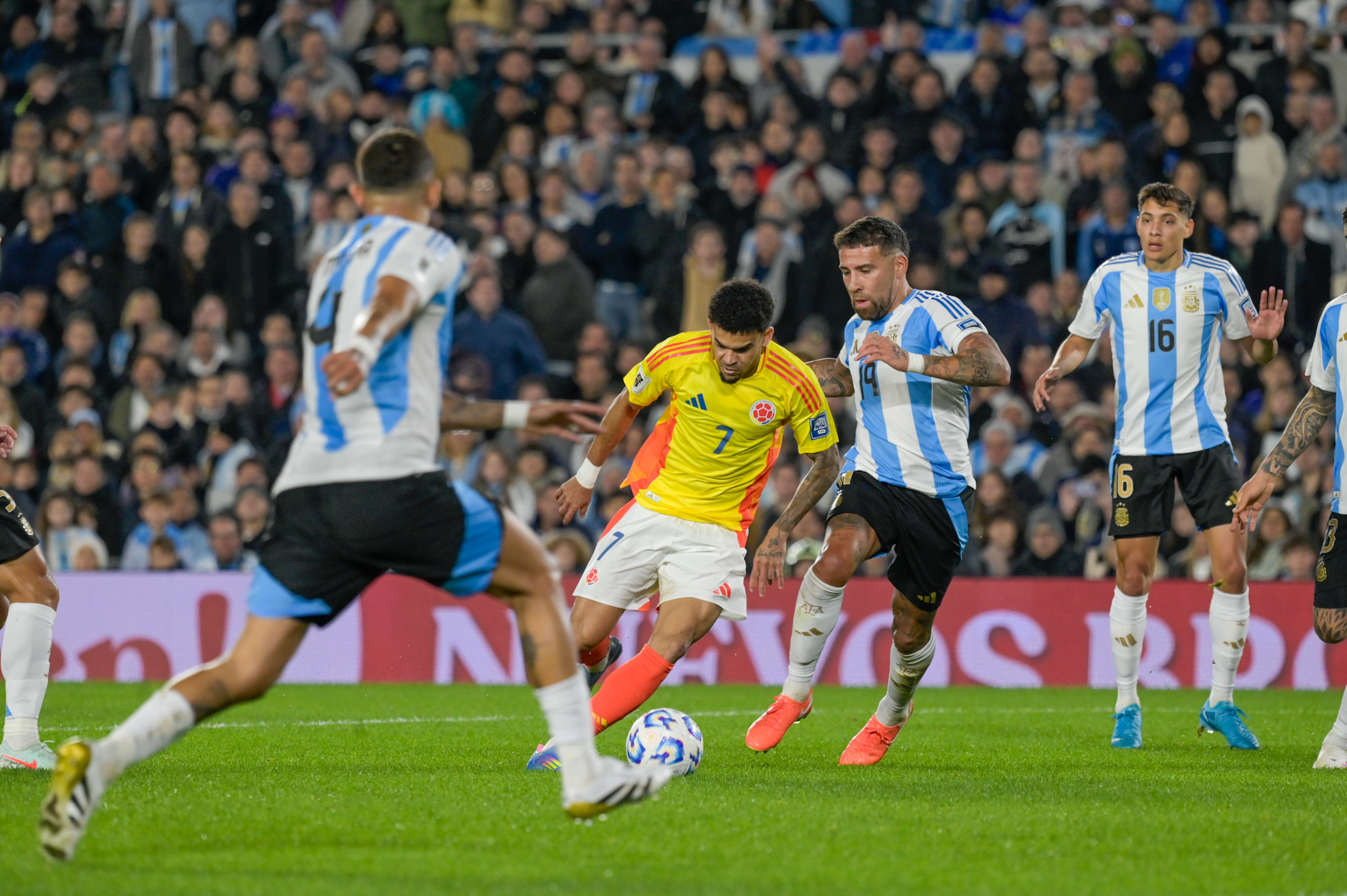 Tras empatar con Argentina, Colombia aún depende de sí misma para clasificar al Mundial