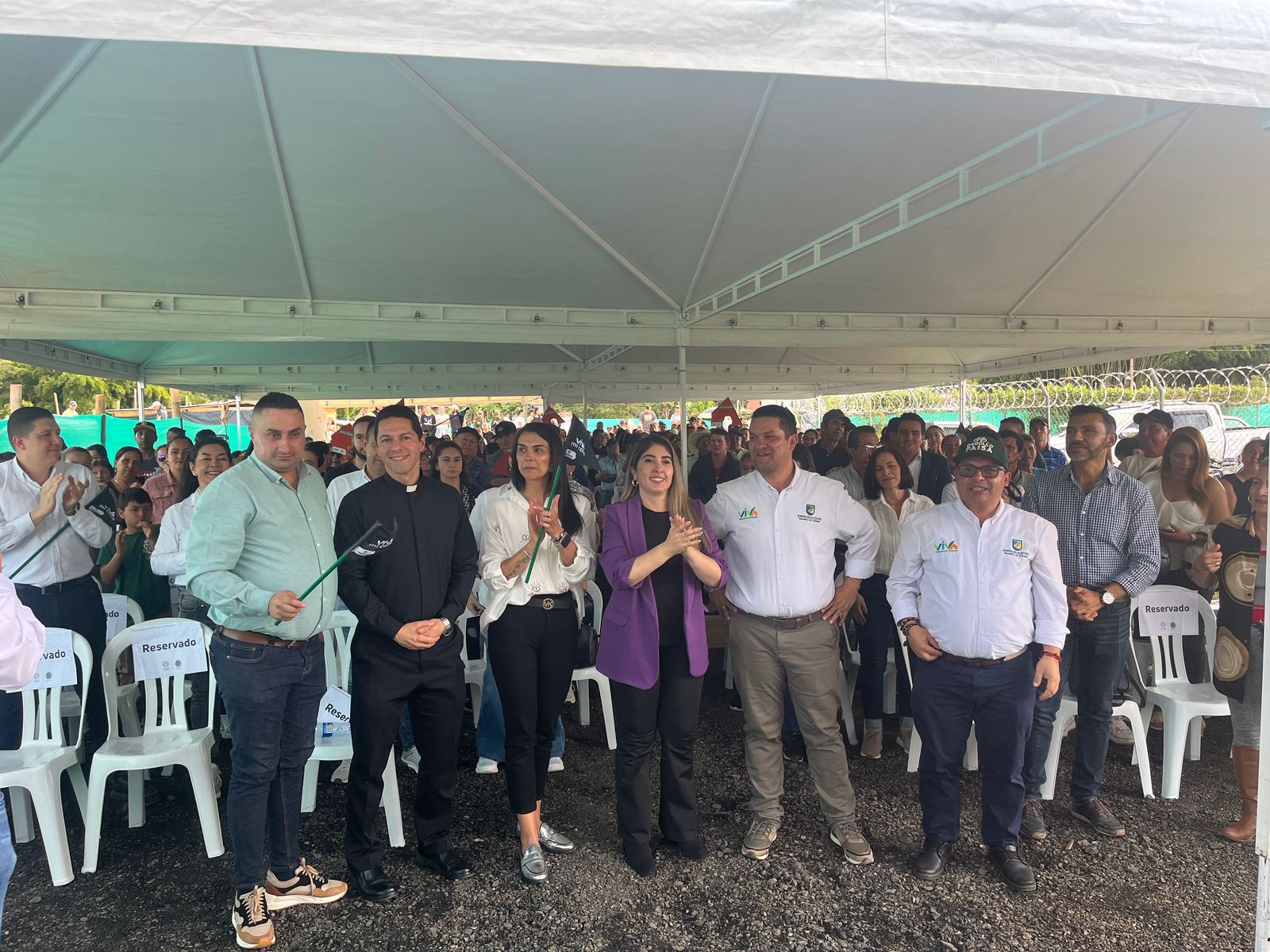 En La Ceja inicia el proyecto Flores del Cuidado: 240 viviendas para familias vulnerables