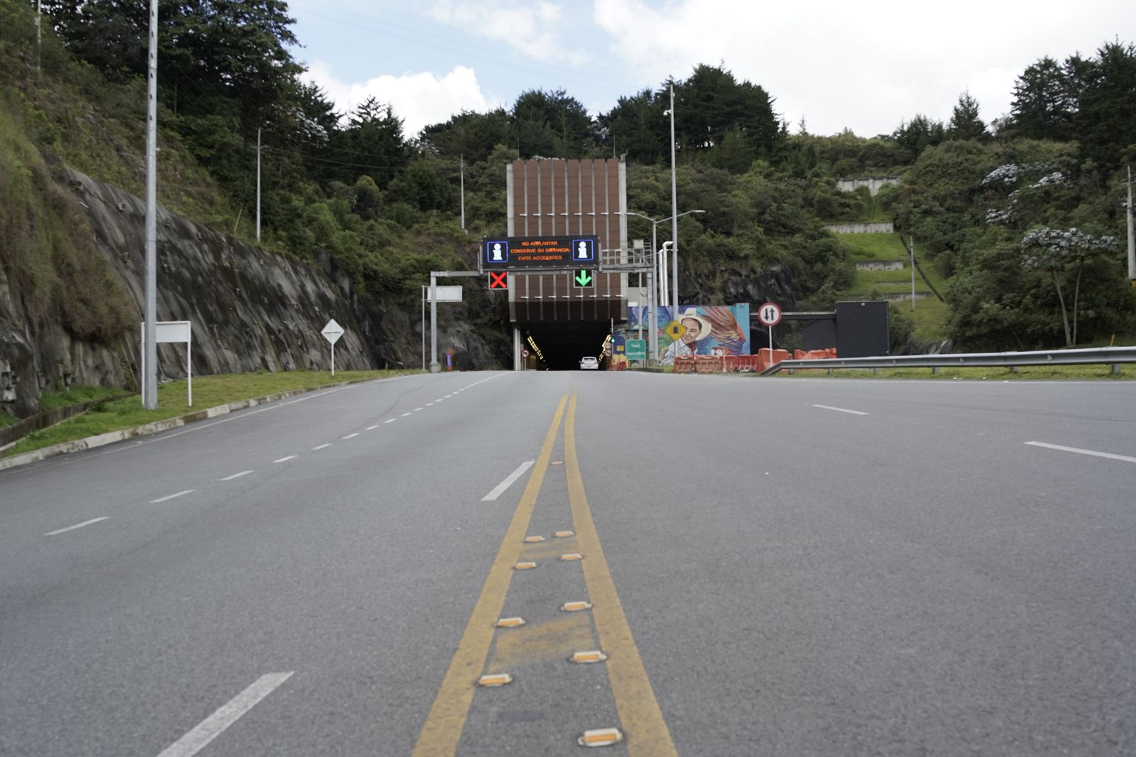 Más tiempo, menos trancones: el Túnel de Oriente extiende su horario los domingos y lunes festivos