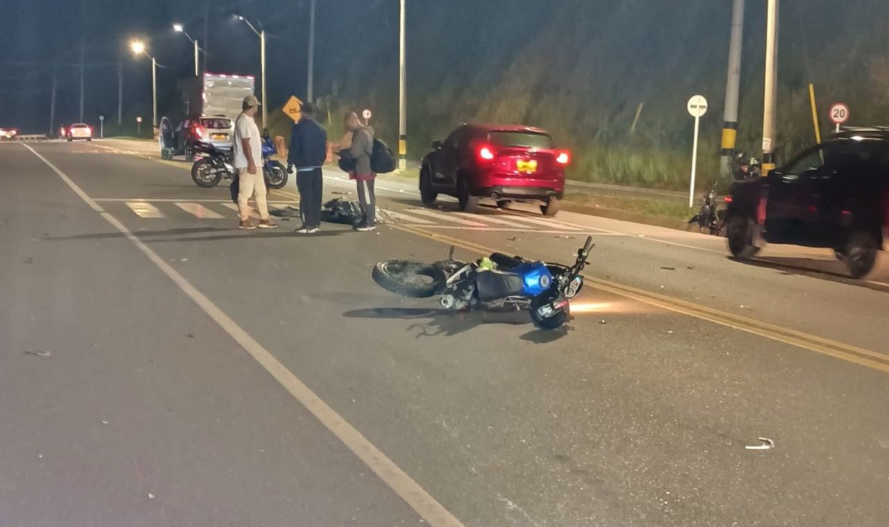 Un muerto y un herido dejó accidente de tránsito en la vía Guarne-Aeropuerto JMC