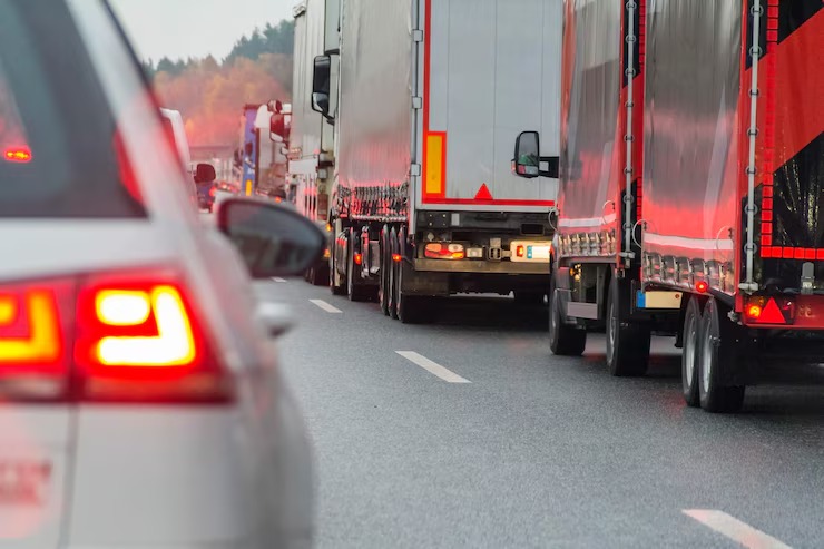 Camioneros anuncian paro en el sur del país y piden renuncia de la ministra de Transporte