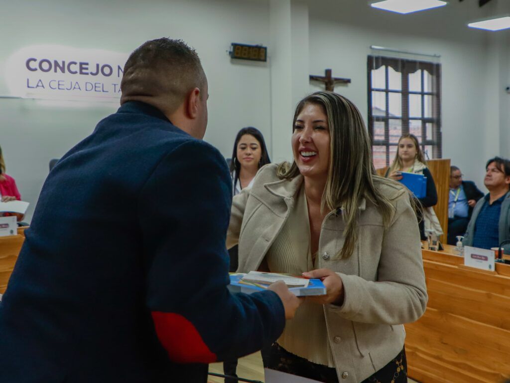 La alcaldesa Ilbed Santa instaló el segundo periodo de sesiones ordinarias del Concejo Municipal de La Ceja