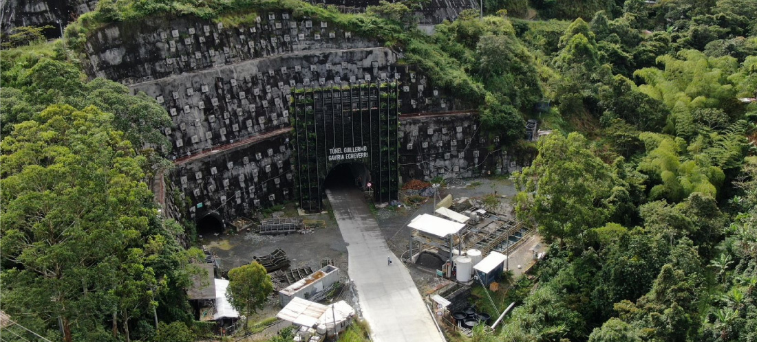 Finalizaron obras de revestimiento en los 9,7 km del Túnel del Toyo, en la vía que de Medellín llevará al Urabá