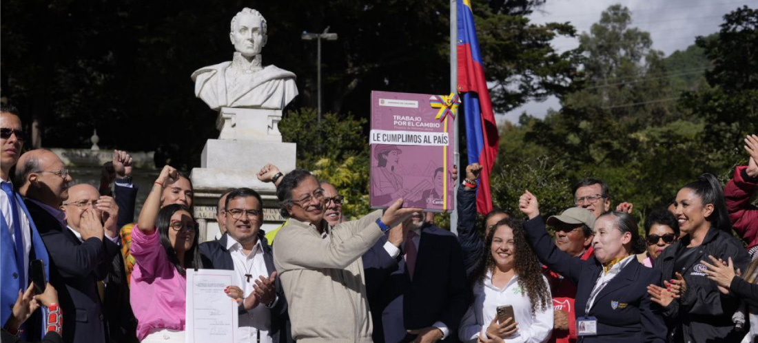 Petro sancionó la reforma laboral. ¿Cuándo comienzan a regir los nuevos horarios y recargos?