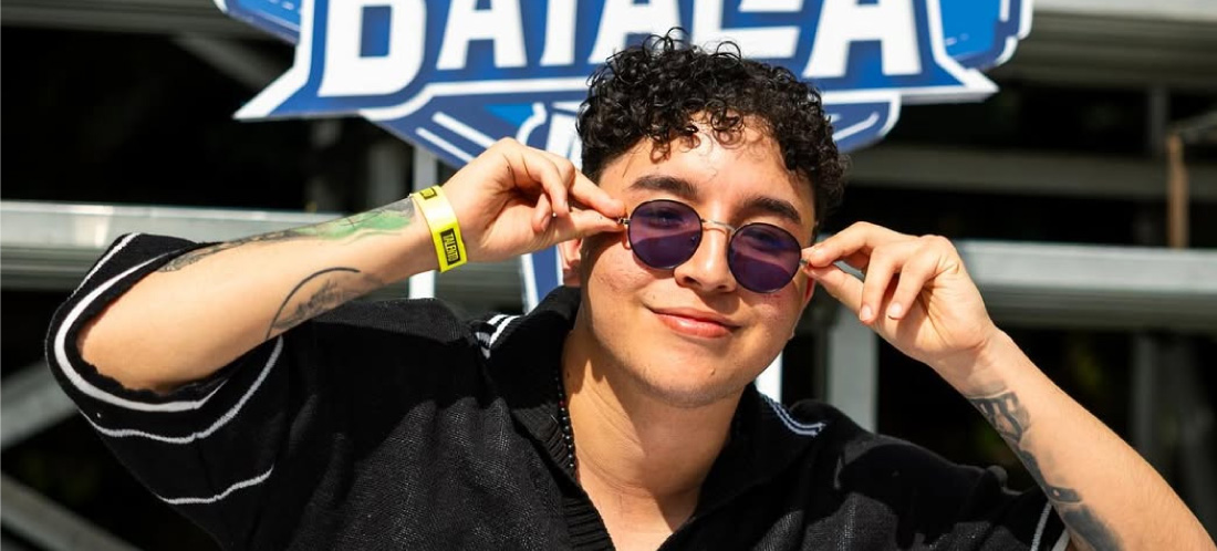 Rapero carmelitano AK Gafas se destacó en Red Bull Batalla Medellín y clasificó a la final nacional