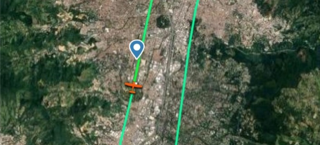 Polémica por avión que sobrevoló Medellín en horas de la noche