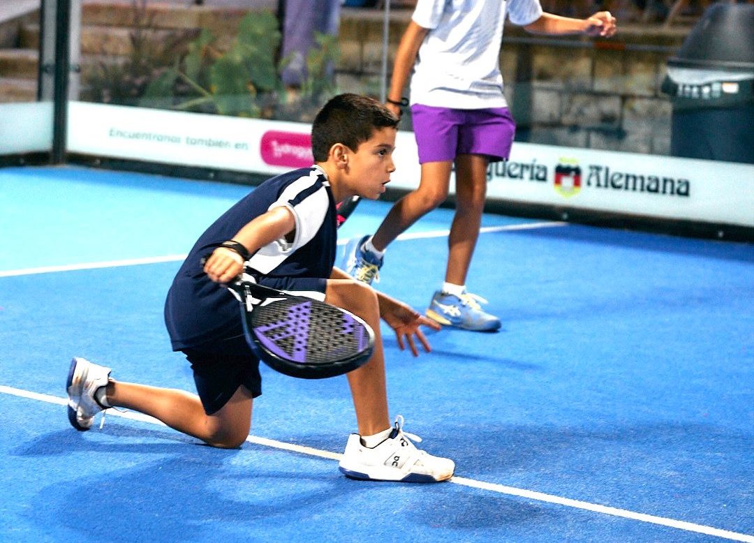 Más de 100 jóvenes participaron en la tercera parada de la Zurich Gira Nacional Juvenil de Pádel en Llanogrande