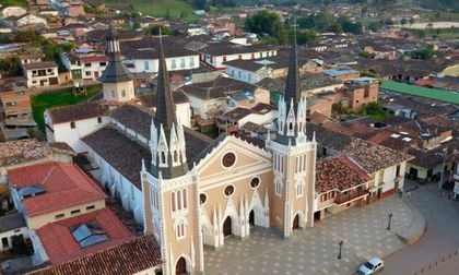 Miembros de dos familias de Abejorral, al parecer, fueron desplazados del municipio: investigan las causas