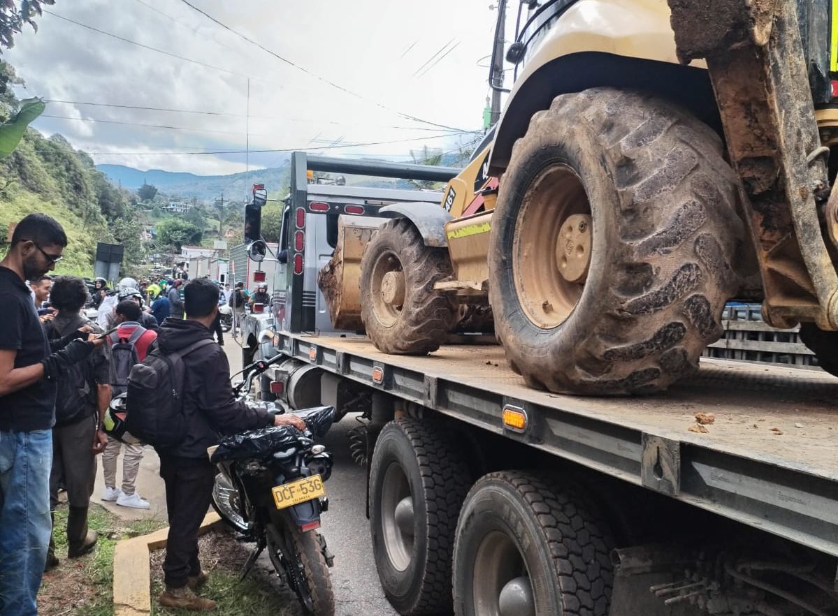 Lluvias en El Peñol dejaron derrumbes en vías, casas destechadas, colapsadas y veredas sin luz