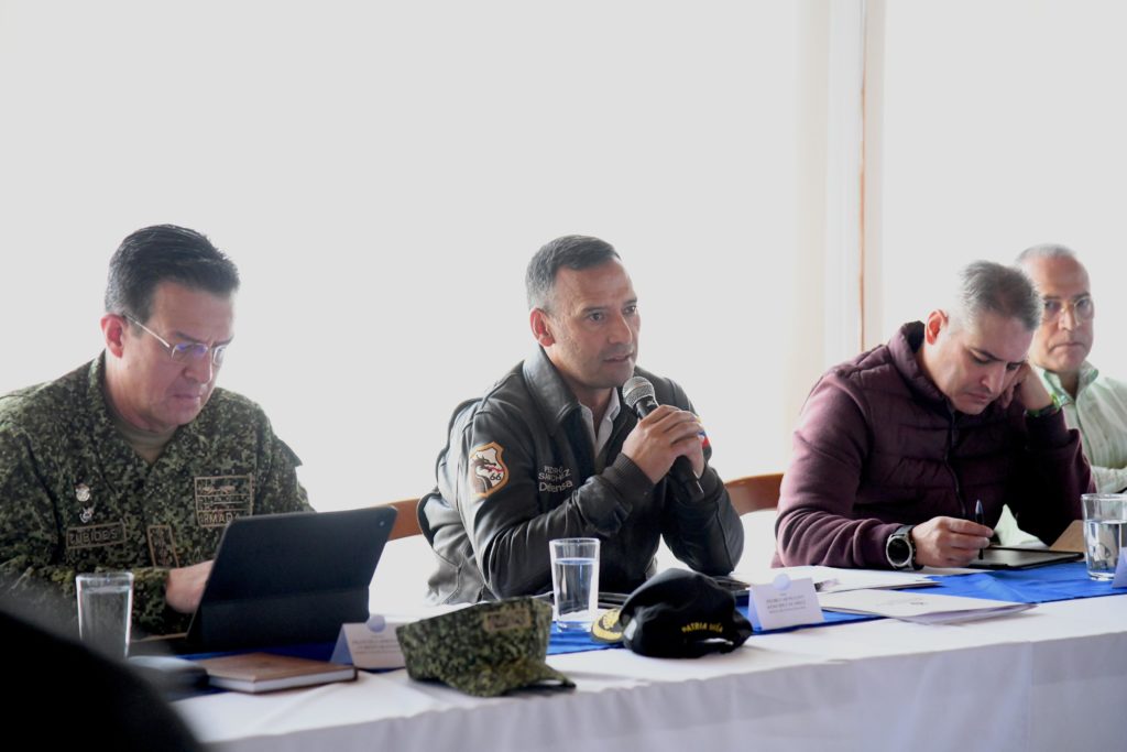 Helicóptero de la Policía en Amalfi fue destruido cuando aterrizó y activó un campo minado en medio de combates