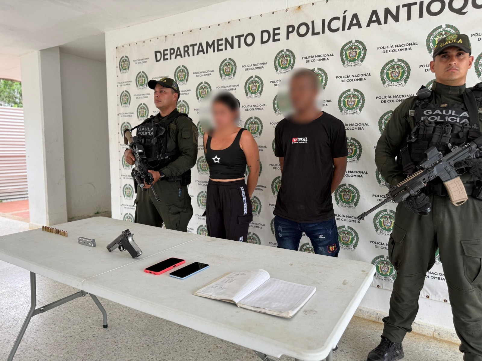 Capturaron en Tarazá a dos integrantes del Clan del Golfo señalados de secuestrar y torturar a dos suboficiales del Ejército