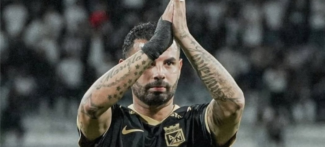 En video: así fue la expulsión de Edwin Cardona, el punto de quiebre en la eliminación de Atlético Nacional