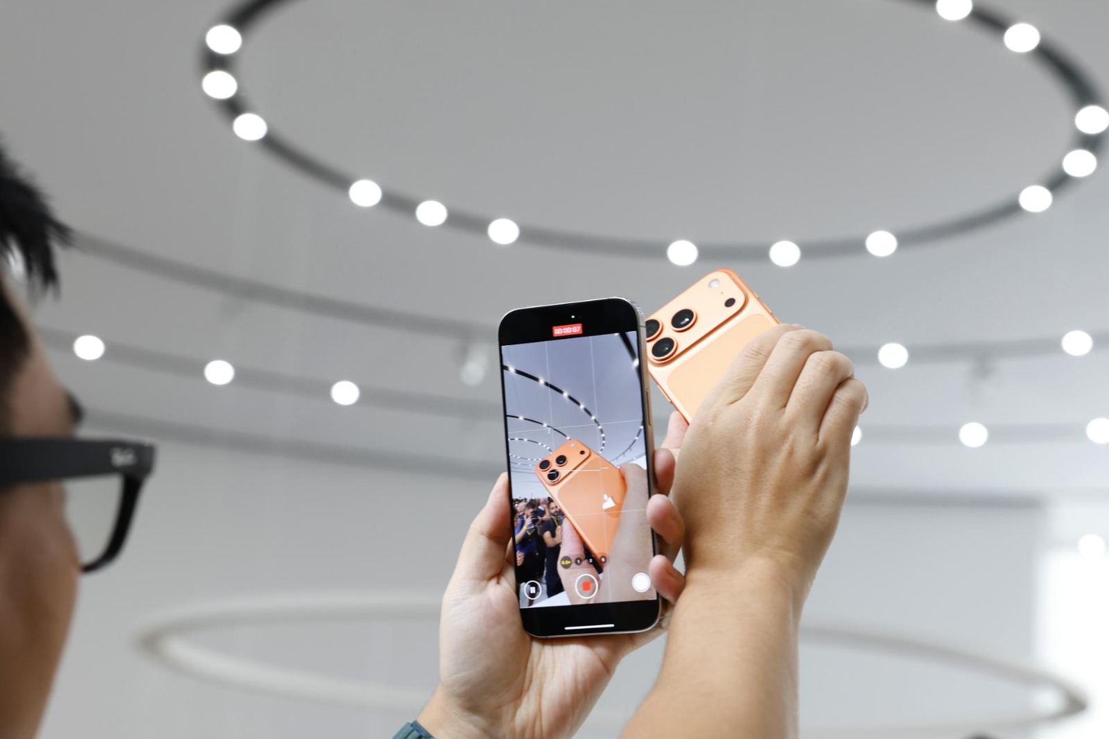 Apple presenta los iPhone 17 y mantiene los precios de sus modelos Pro pese a aranceles