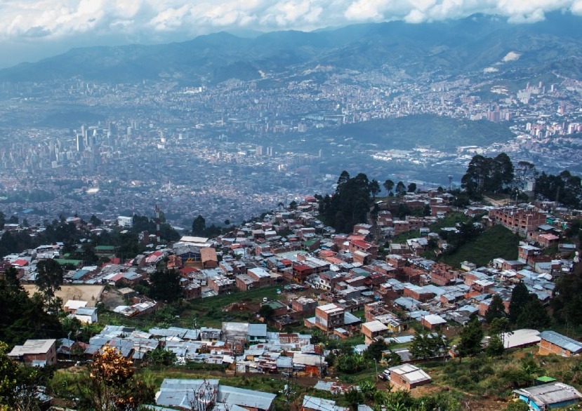 Joven fue asesinado con arma blanca en Manrique durante una fiesta de 15 años, al parecer, por un menor de edad