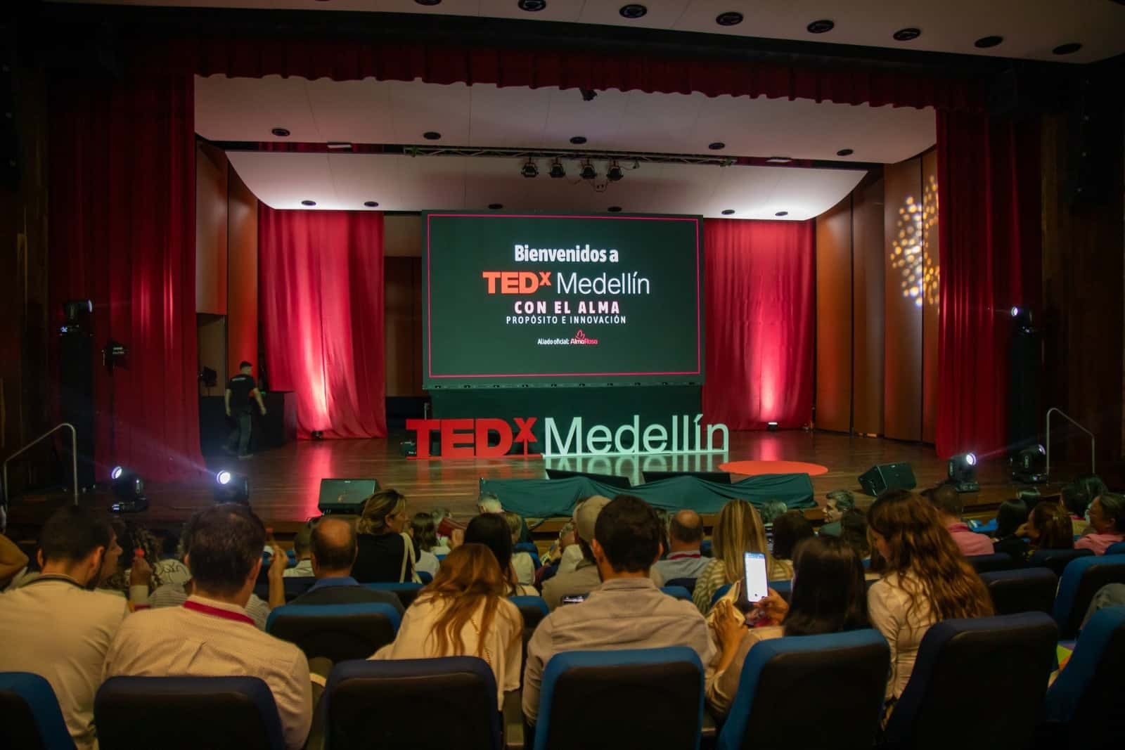TEDxMedellín 2025 se realizará el 8 de septiembre. Habrá expositores de Oriente