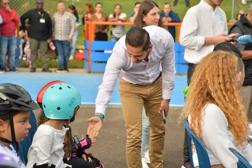 MinDeporte suma recortes por $3 billones en el gobierno de Petro, advirtió Esteban Quintero