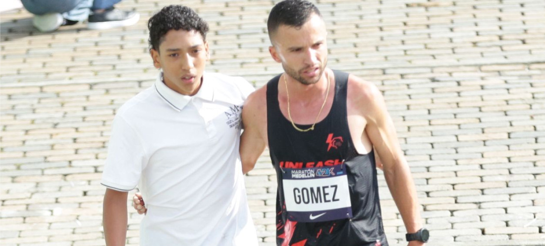 David Gómez, el cejeño que conquistó la Maratón de Medellín con corazón y familia