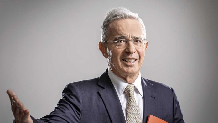 ¡Absolución plena! Revocaron ambos delitos contra Álvaro Uribe. Viene el recurso de casación