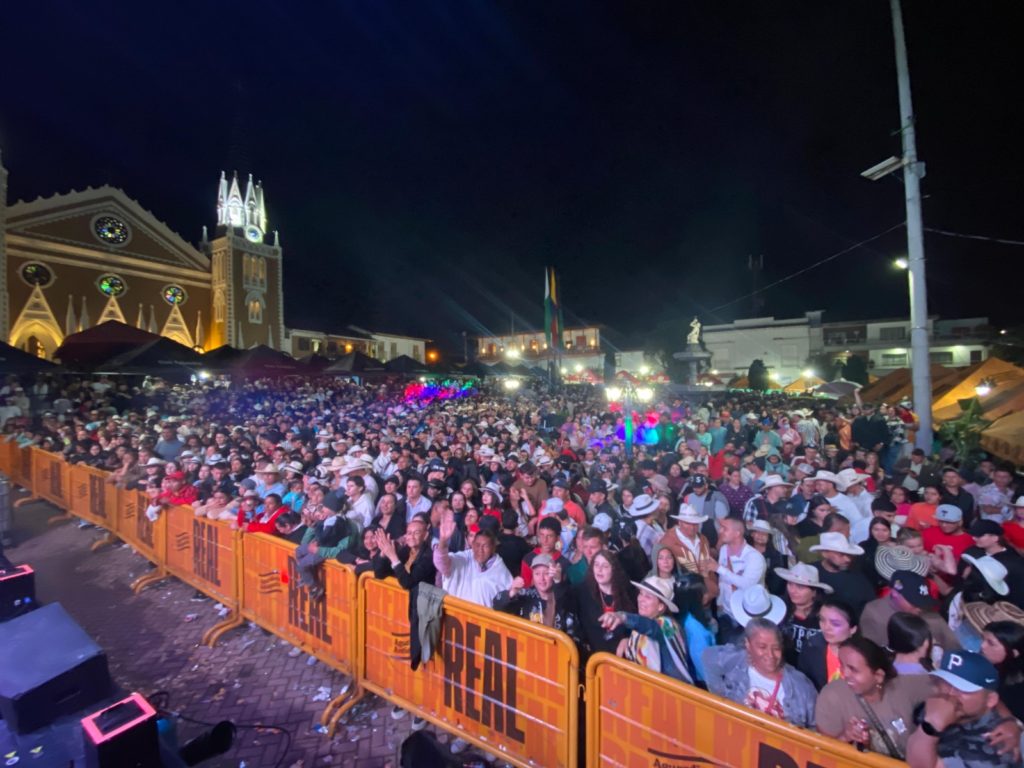 Imagen de WhatsApp 2025 10 15 a las 06.16.13 47692a83