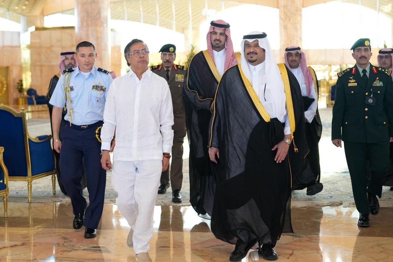 Presidente Petro viaja a Arabia Saudí, Egipto y Catar en una nueva gira por Oriente Medio