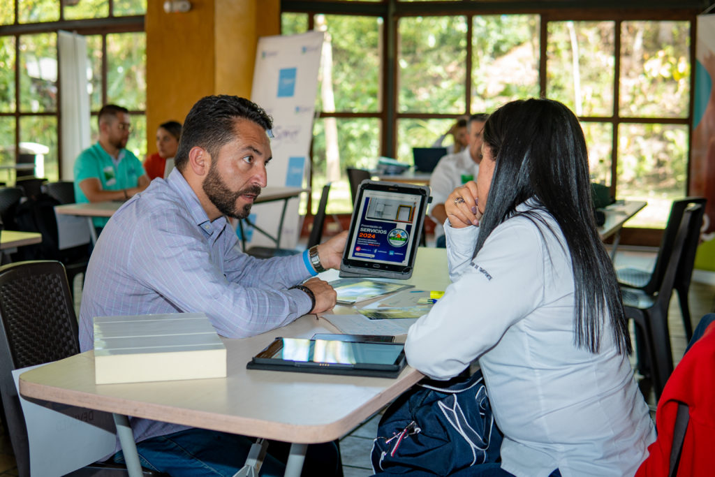 Rueda de Negocios CEO 83