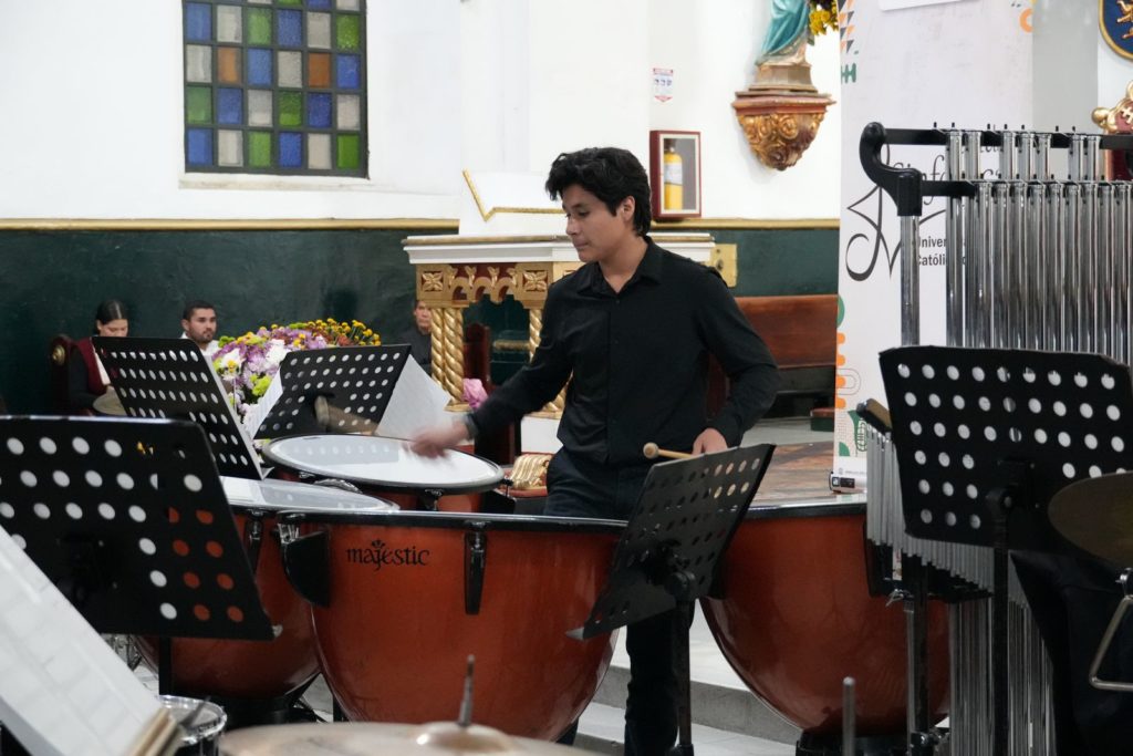 Una sinfonia de hermandad Colombia y Peru se unieron en Rionegro a traves de la musica 2