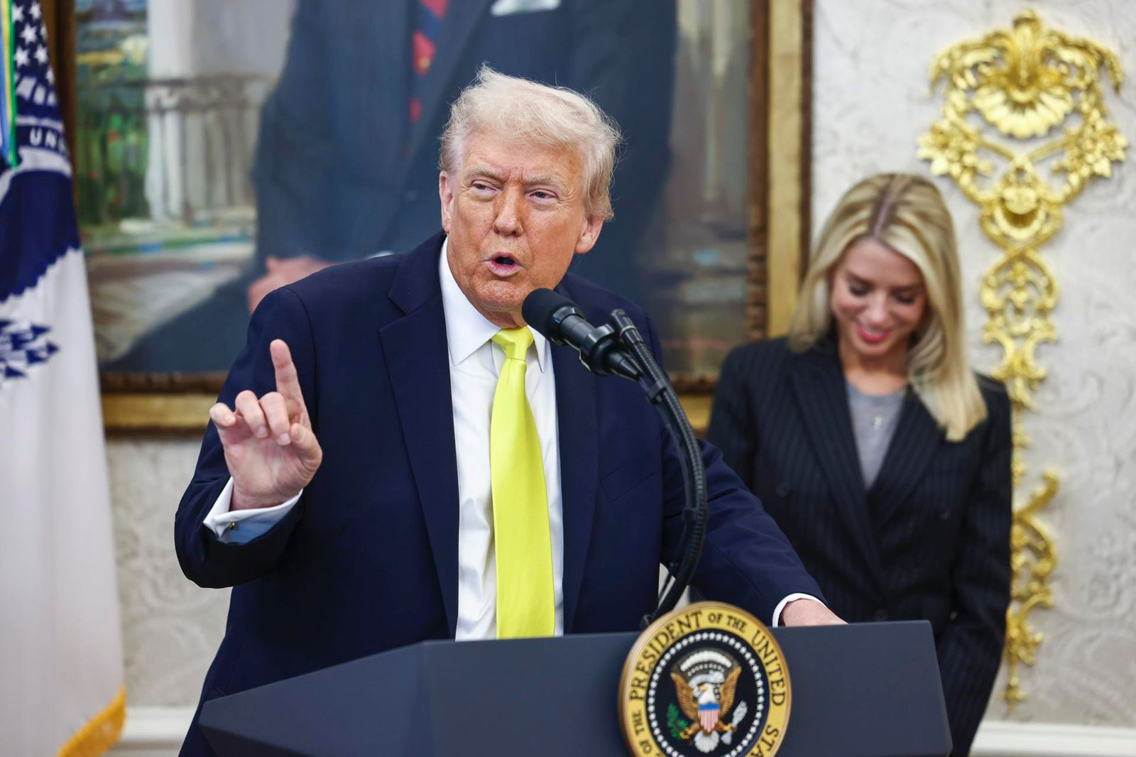 Trump arremete contra Petro: “Colombia tiene al peor presidente de su historia, es un lunático”