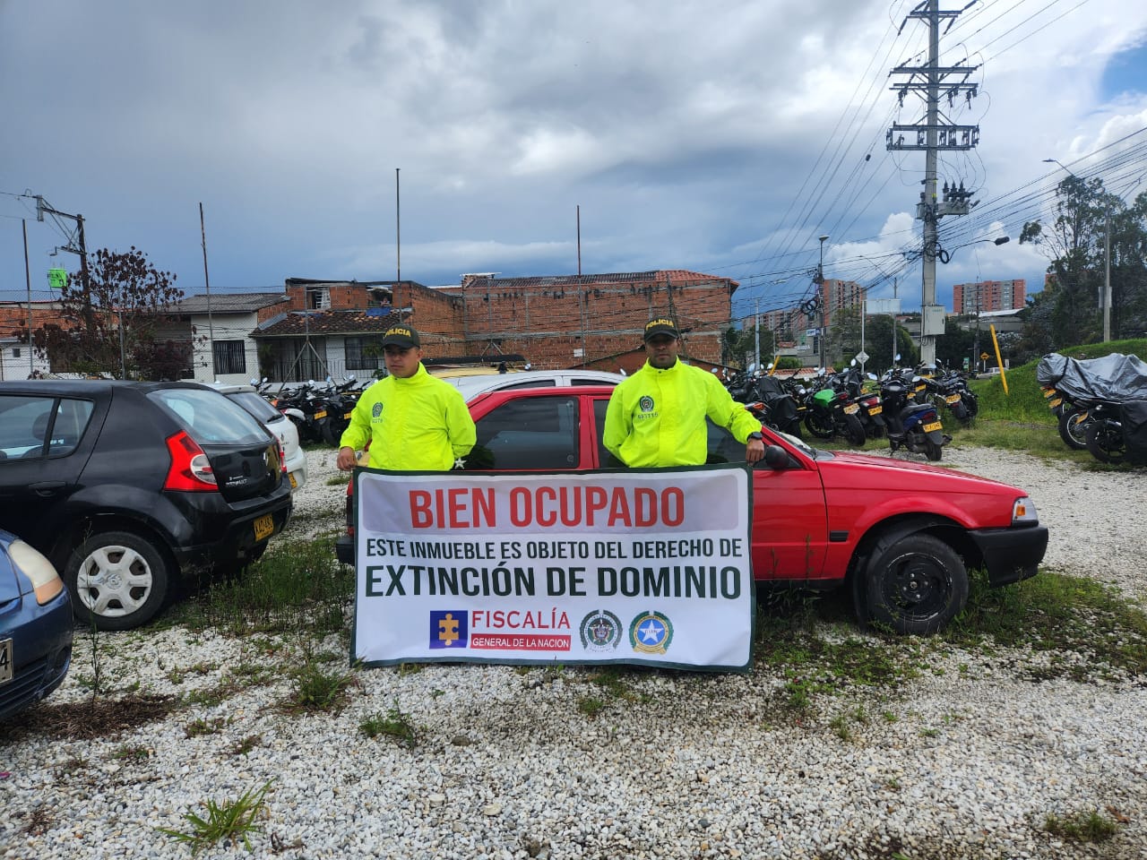 Policía ocupa bienes del Clan del Golfo en tres municipios del Oriente