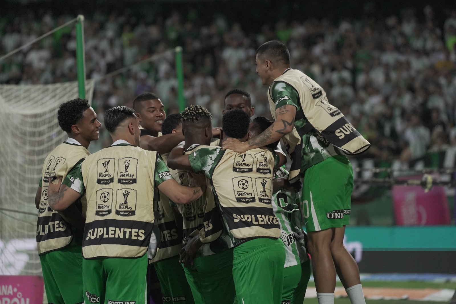 Atlético Nacional goleó 5-2 al DIM y volvió a celebrar en el clásico antioqueño después de más de dos años