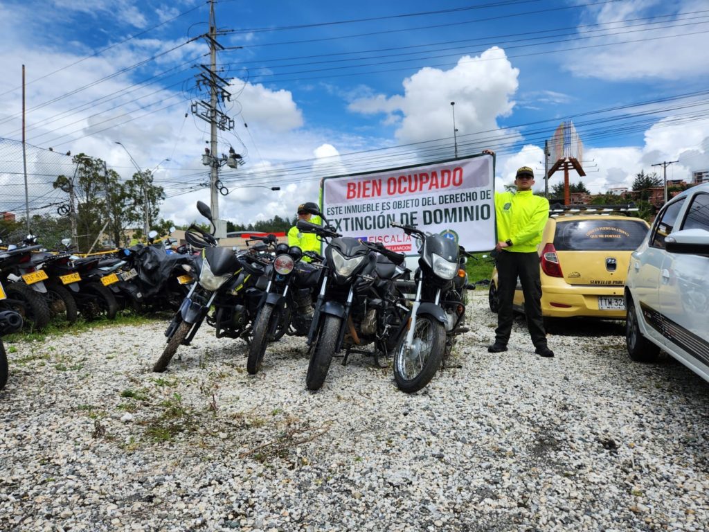 fffc14a9 db2a 4164 bb8f fec70be67874