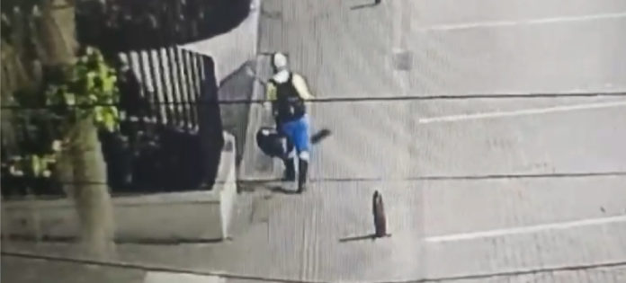 web-En-video-operario-de-aseo-sufrió-brutal-agresión-en-Rionegro,-capturaron-a-los-responsables