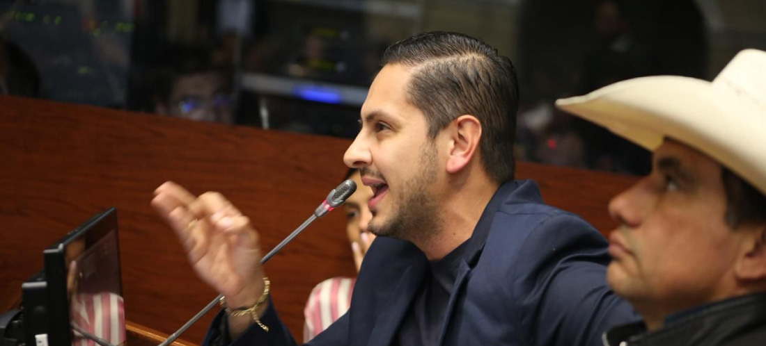 Suspendida consulta del Área Metropolitana: Esteban Quintero acusa a Petro de “frenar el desarrollo de Antioquia”