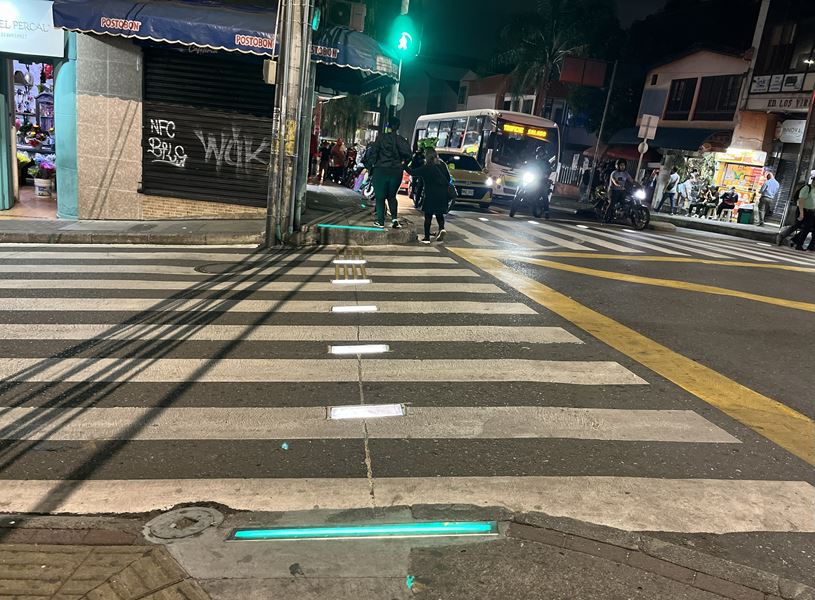 32012 foto cruces semaforicos