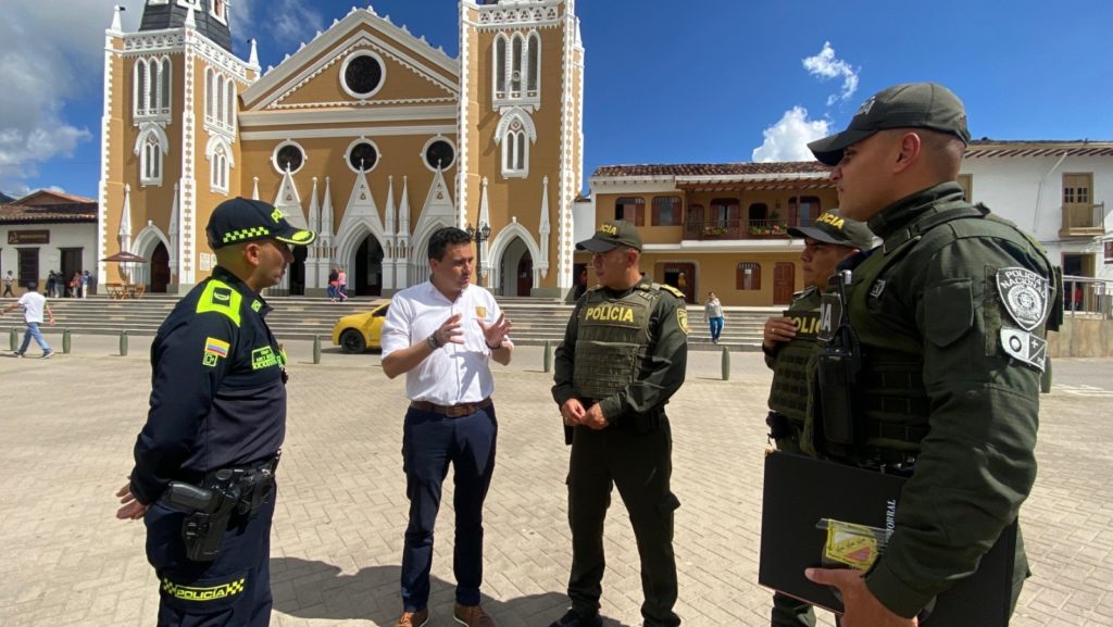 6ad3d00b 972f 43b7 a2bf b60bb79abd2a