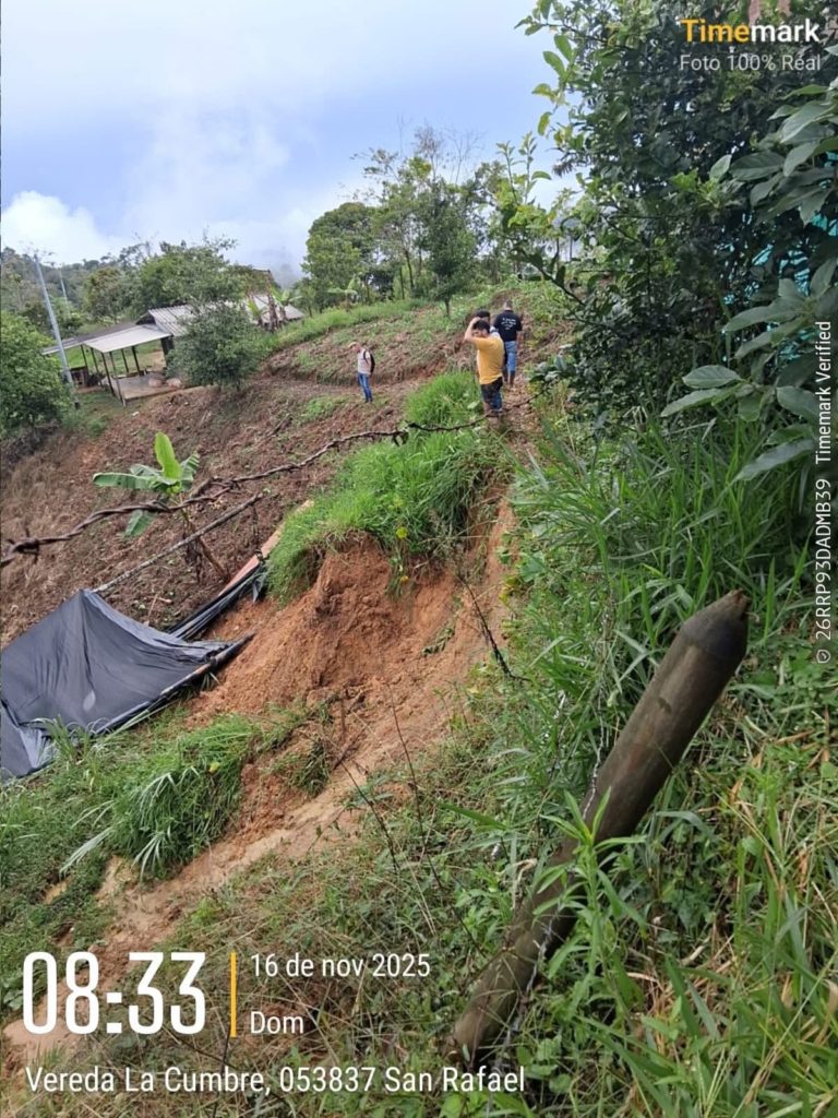 Evacuan viviendas en zona rural de San Rafael por deslizamiento 3