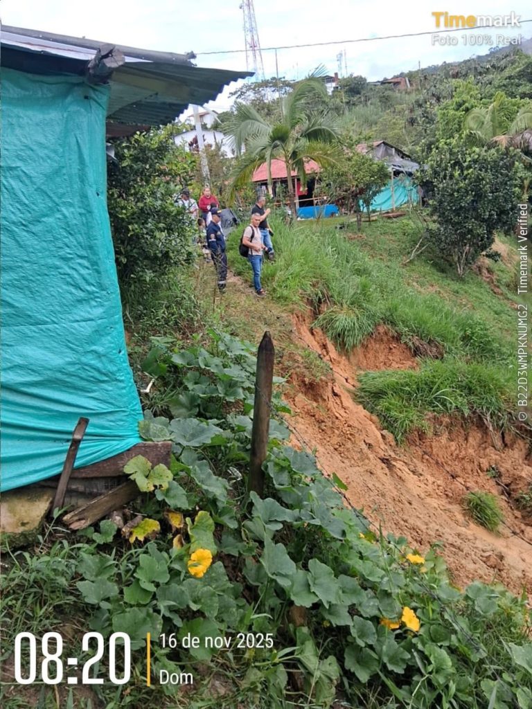 Evacuan viviendas en zona rural de San Rafael por deslizamiento