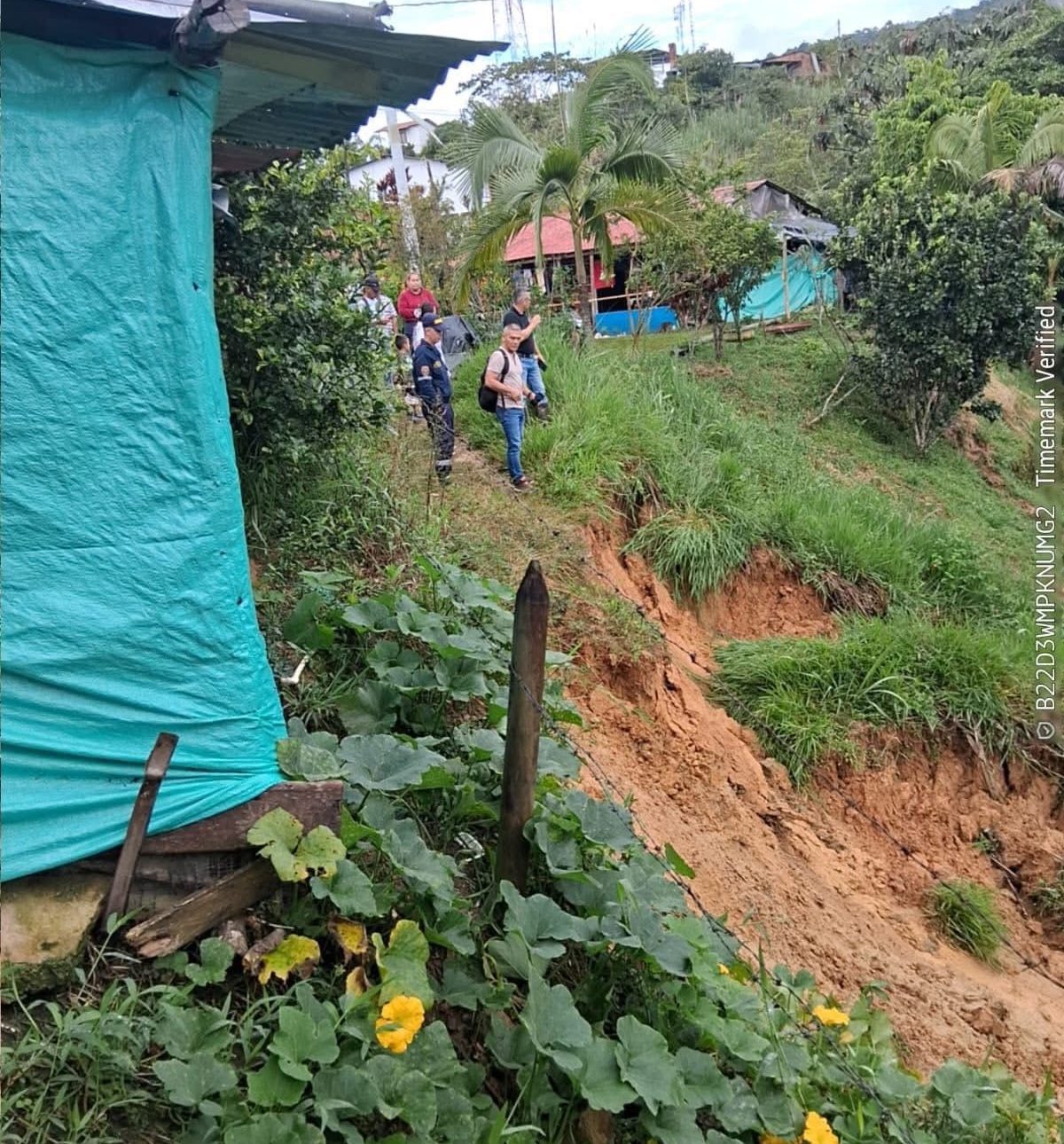 Evacúan viviendas en zona rural de San Rafael por deslizamiento