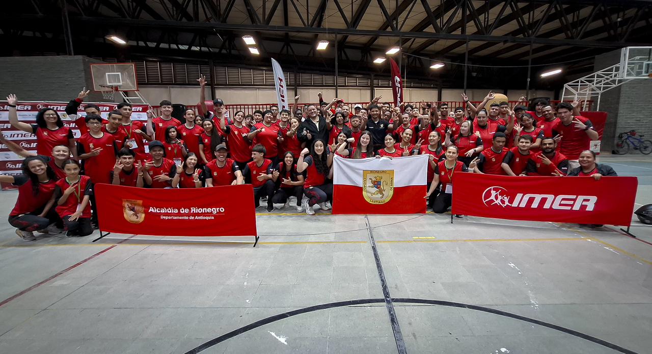 Rionegro entregó la indumentaria oficial a sus atletas para la Final de los Juegos Departamentales 2025