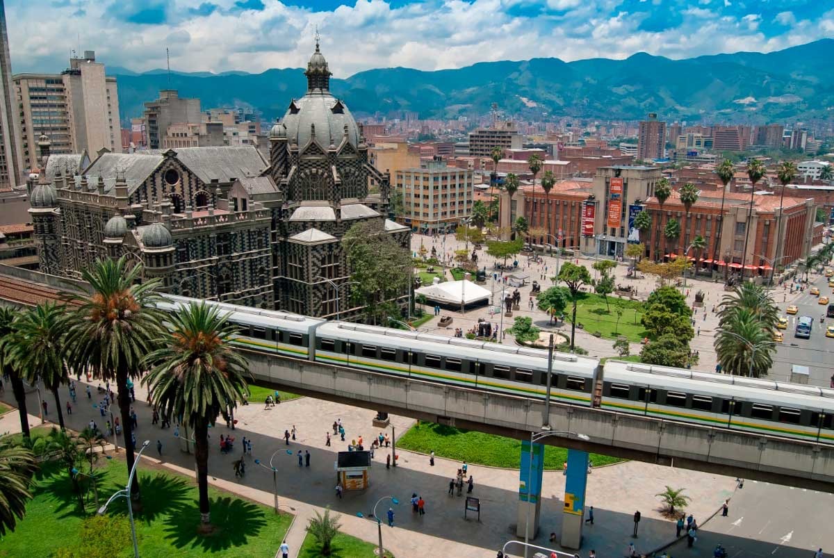 ¡Feliz cumpleaños Medellín! La capital de la montaña celebra 350 años de historia, resiliencia y transformación