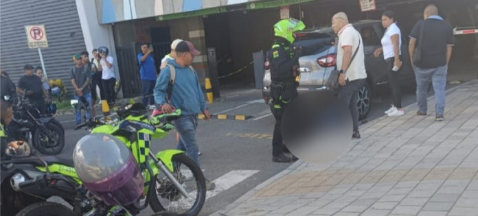 web-Autoridades-intervinieron-multitudinario-entierro-de-un-fletero-en-Medellín-e-inmovilizaron-motos-que-participaron en hurtos