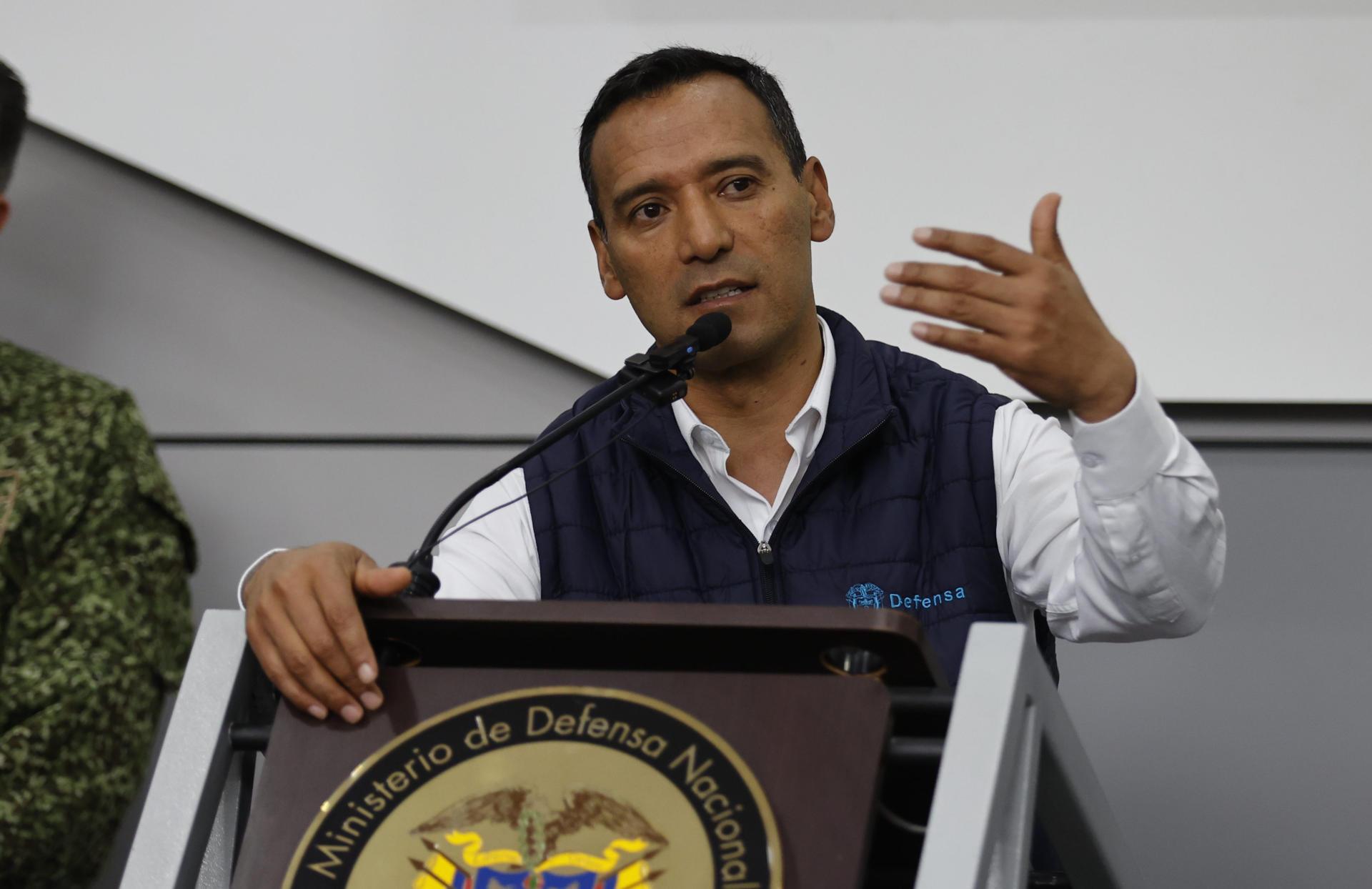 Ministro de Defensa dice que están desplegadas “todas las capacidades” para enfrentar el paro armado del ELN