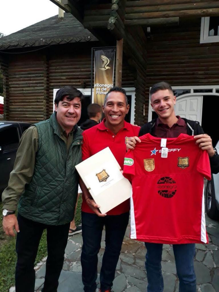 13b5451e d66b 4913 a923 5f6b450c70cb