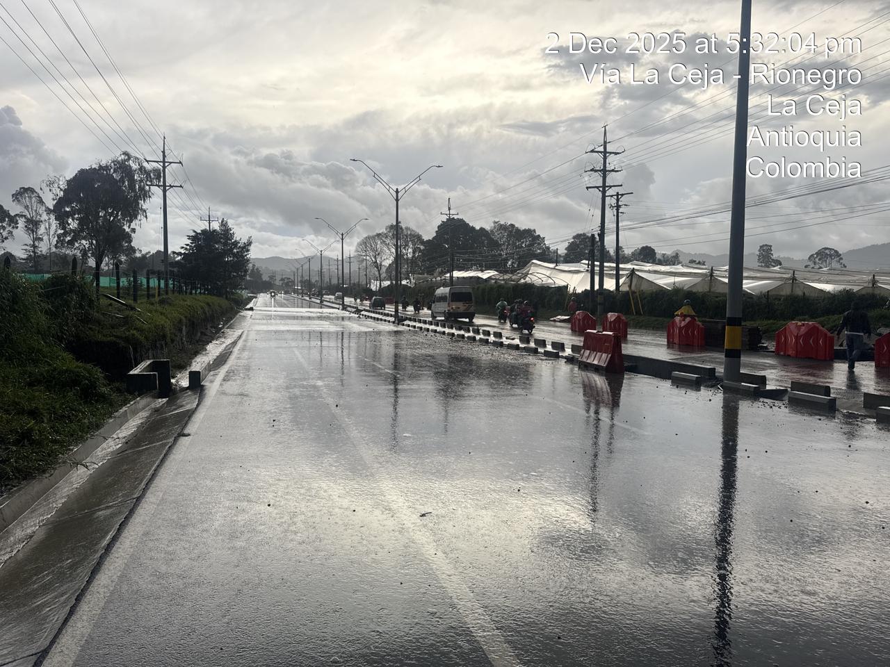 Devimed explicó el motivo de inundaciones recientes en la vía La Ceja-Rionegro, sector Cantarrana