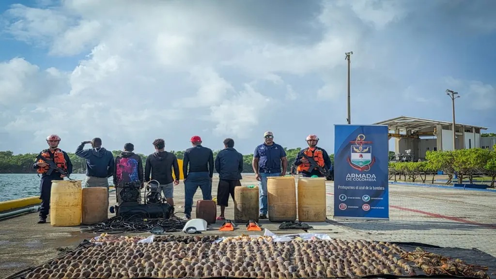 Armada Nacional capturó embarcación nicaragüense que realizaba extracción ilegal en zona protegida de San Andrés