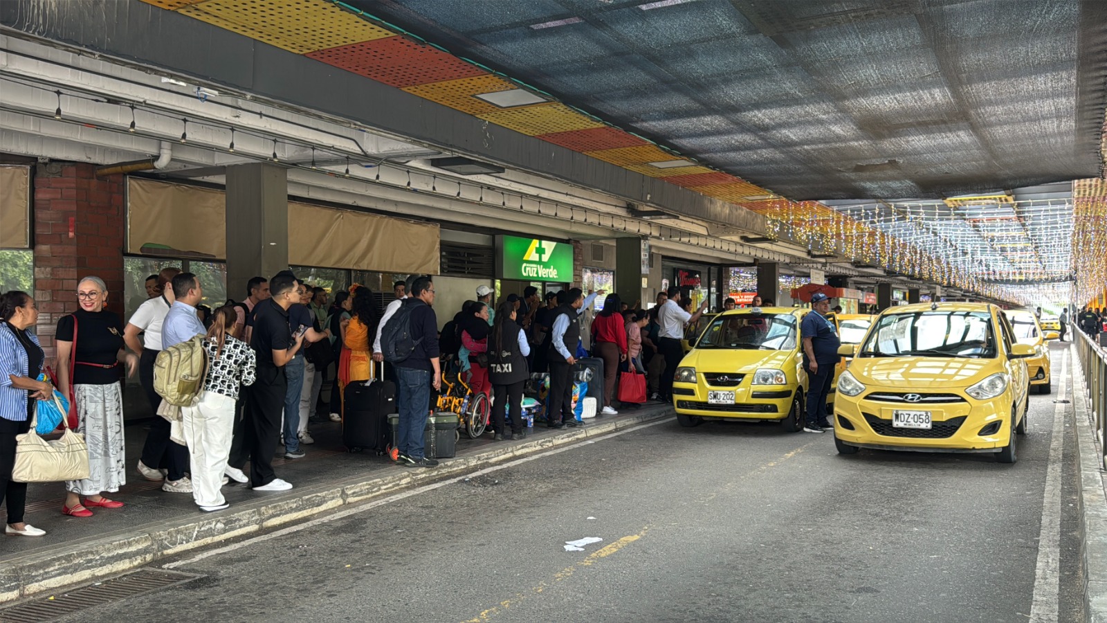 Terminal del Norte implementa plan piloto para mejorar el servicio de taxis y la seguridad de los viajeros