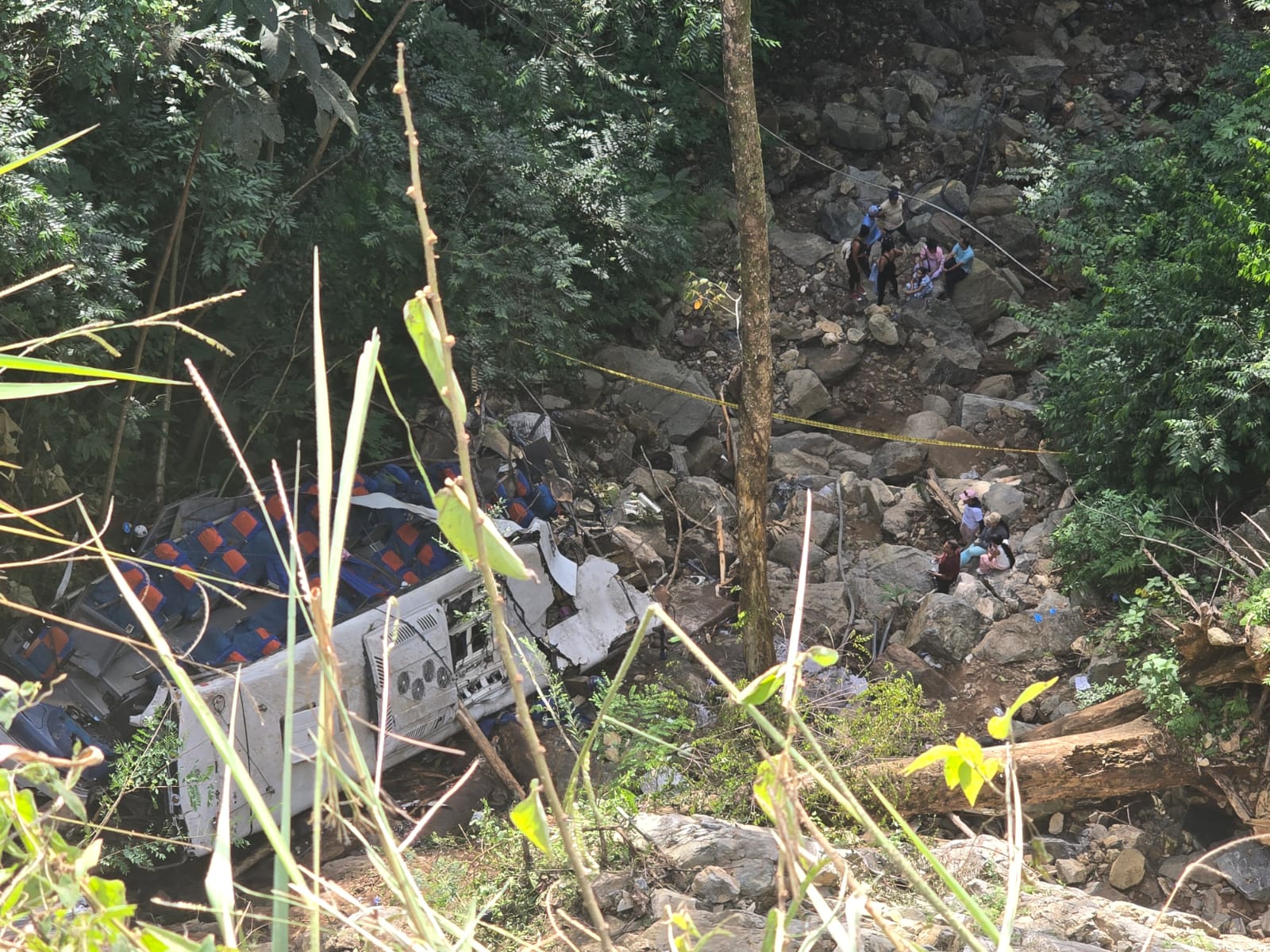 Antioquia decreta tres días de duelo por las víctimas del accidente vial en el nordeste
