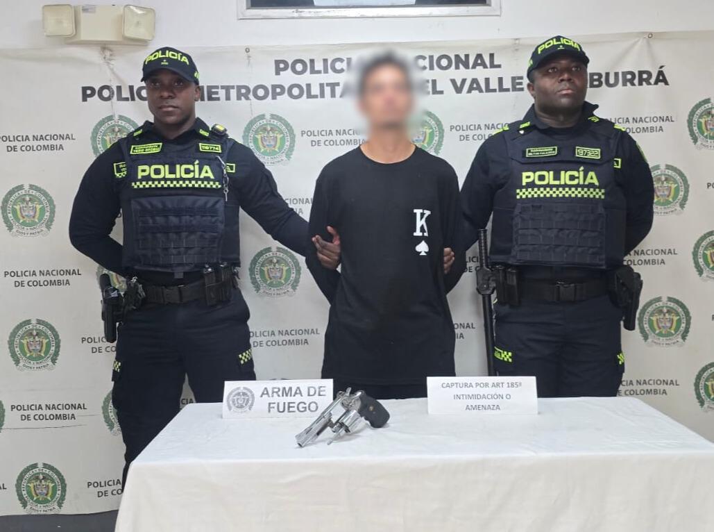 Capturado hombre que habría golpeado e intimidado a un taxista con un arma para robarlo en Medellín
